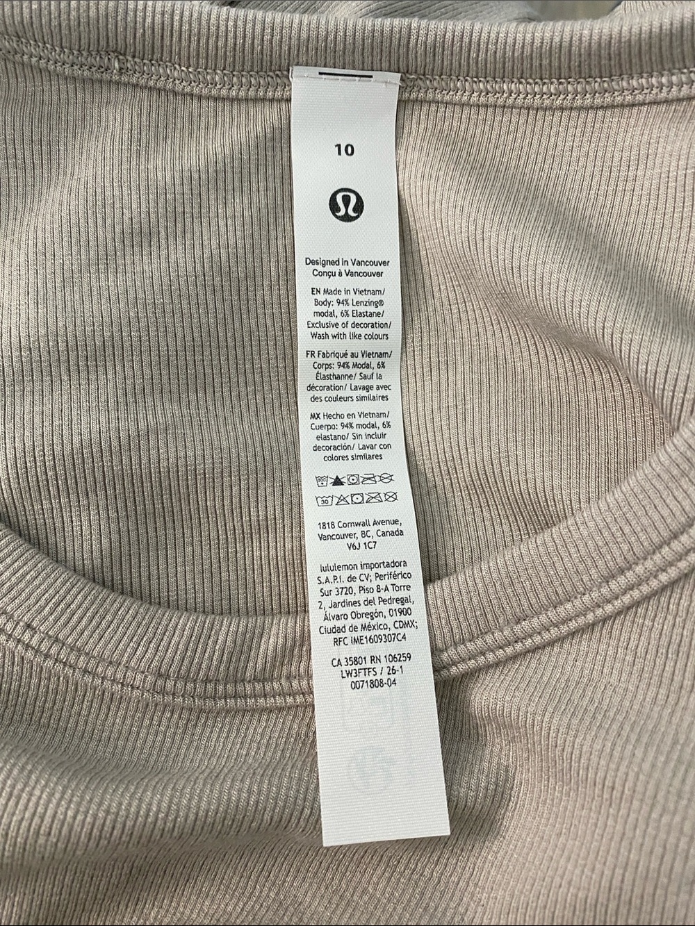 Lululemon - Hold Tight Long Sleeve - Size 10 - NWT - Picture 4 of 6